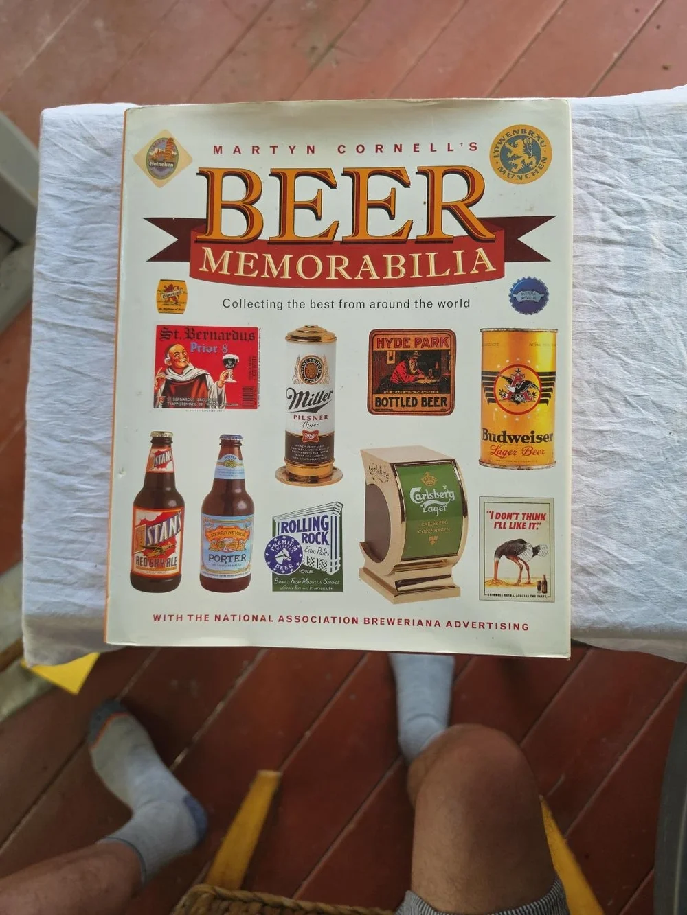 Beer Memorabilia Hardcover For Collectors